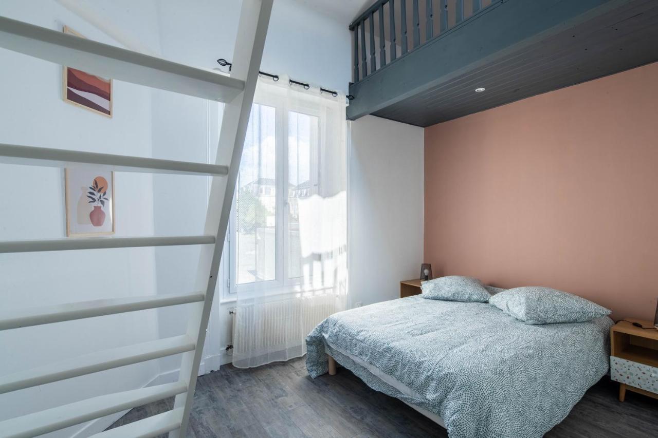 Maison De Ville En Plein Centre Avec Terrasse بواتييه المظهر الخارجي الصورة