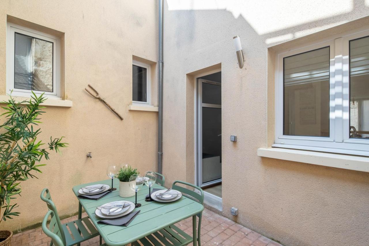 Maison De Ville En Plein Centre Avec Terrasse بواتييه المظهر الخارجي الصورة